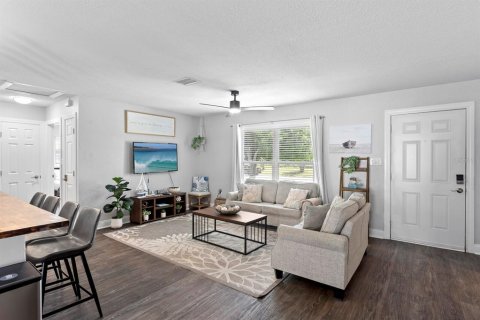 Casa en venta en Bradenton, Florida, 4 dormitorios, 132.85 m2 № 2388112 - foto 9