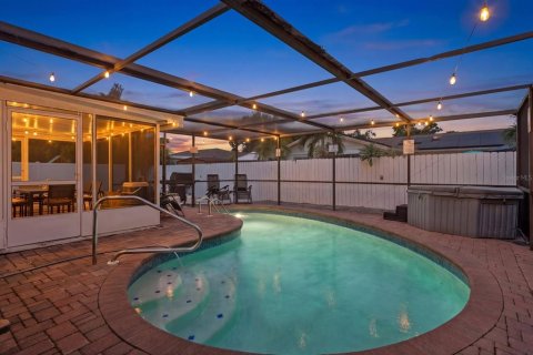 Casa en venta en Bradenton, Florida, 4 dormitorios, 132.85 m2 № 2388112 - foto 4