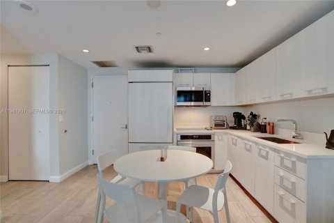 Copropriété à vendre à Miami, Floride: 1 chambre, 57.6 m2 № 1999016 - photo 12