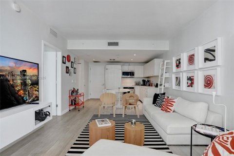 Copropriété à vendre à Miami, Floride: 1 chambre, 57.6 m2 № 1999016 - photo 9