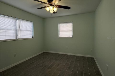 Appartement à louer à North Port, Floride: 2 chambres, 60.39 m2 № 1735189 - photo 9
