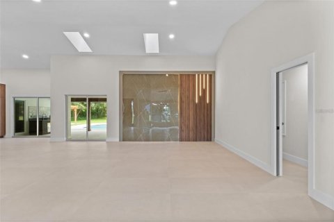 House in Windermere, Florida 4 bedrooms, 249.07 sq.m. № 1898858 - photo 6