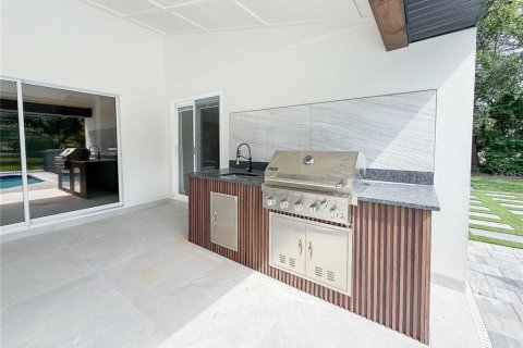 House in Windermere, Florida 4 bedrooms, 249.07 sq.m. № 1898858 - photo 27