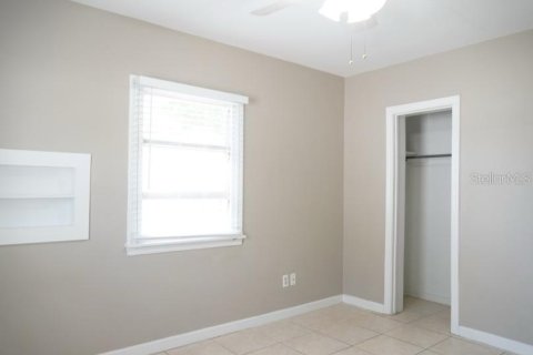 Propiedad comercial en venta en Sarasota, Florida, 10 dormitorios, 412.02 m2 № 1826464 - foto 14