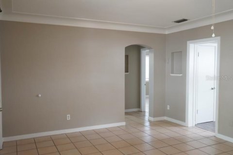 Propiedad comercial en venta en Sarasota, Florida, 10 dormitorios, 412.02 m2 № 1826464 - foto 6