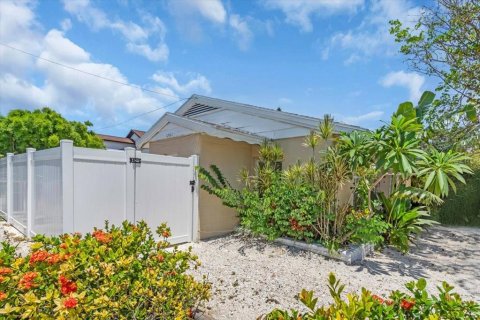Propiedad comercial en venta en Sarasota, Florida, 10 dormitorios, 412.02 m2 № 1826464 - foto 24