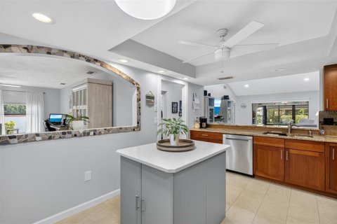 Casa en venta en Sarasota, Florida, 2 dormitorios, 143.81 m2 № 1885062 - foto 8