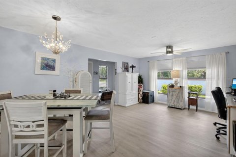 Casa en venta en Sarasota, Florida, 2 dormitorios, 143.81 m2 № 1885062 - foto 4