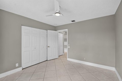 Villa ou maison à vendre à Boynton Beach, Floride: 3 chambres, 170.48 m2 № 2424763 - photo 27