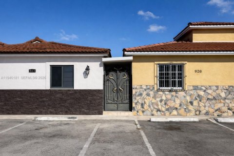Купить виллу или дом в Хайалиа Гарденс, Флорида 4 спальни, 115.2м2, № 2152691 - фото 2