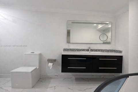 Купить виллу или дом в Хайалиа Гарденс, Флорида 4 спальни, 115.2м2, № 2152691 - фото 13
