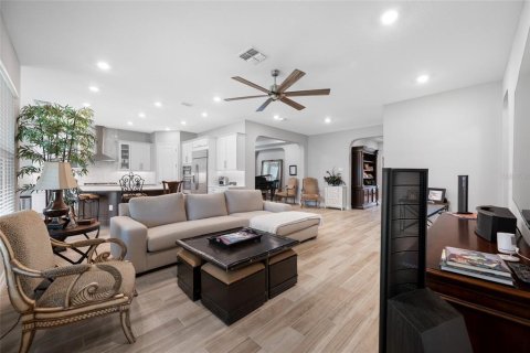 Casa en alquiler en Lutz, Florida, 4 dormitorios, 242.75 m2 № 2284157 - foto 22