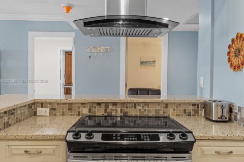 Condo in Fort Lauderdale, Florida, 1 bedroom  № 2244352 - photo 14