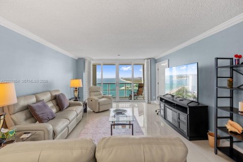 Condo in Fort Lauderdale, Florida, 1 bedroom  № 2244352 - photo 7