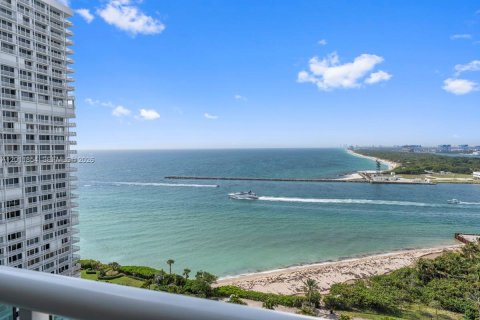 Condo in Fort Lauderdale, Florida, 1 bedroom  № 2244352 - photo 2