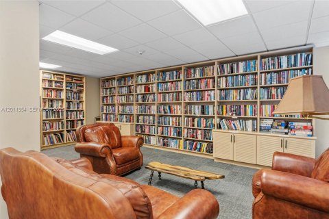 Condo in Fort Lauderdale, Florida, 1 bedroom  № 2244352 - photo 23