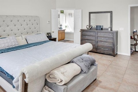 Villa ou maison à vendre à Kissimmee, Floride: 5 chambres, 272.2 m2 № 2092665 - photo 17