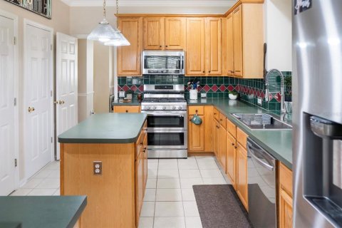 Villa ou maison à vendre à Kissimmee, Floride: 5 chambres, 272.2 m2 № 2092665 - photo 13