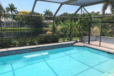 Casa en alquiler en Bradenton, Florida, 3 dormitorios, 173.91 m2 № 1918993 - foto 2