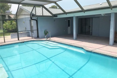 Casa en alquiler en Bradenton, Florida, 3 dormitorios, 173.91 m2 № 1918993 - foto 3