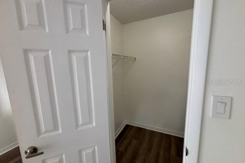 Townhouse in Orlando, Florida 2 bedrooms, 100.8 sq.m. № 2379123 - photo 18