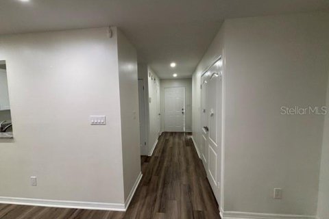 Townhouse in Orlando, Florida 2 bedrooms, 100.8 sq.m. № 2379123 - photo 5