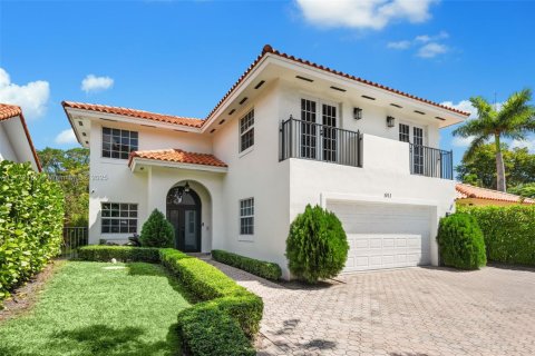 Villa ou maison à louer à Coral Gables, Floride: 4 chambres, 202.25 m2 № 1868388 - photo 1