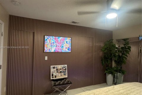 Villa ou maison à vendre à Hialeah, Floride: 3 chambres, 110.55 m2 № 1927991 - photo 3