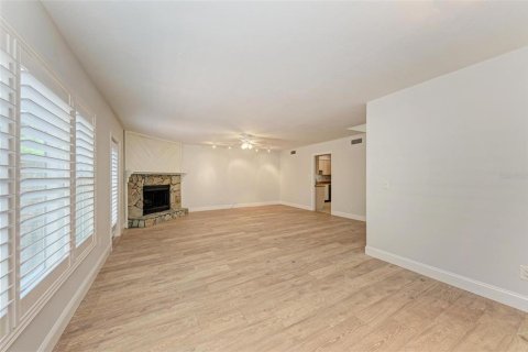 Touwnhouse à louer à Tampa, Floride: 3 chambres, 170.29 m2 № 2339738 - photo 18