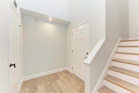 Touwnhouse à louer à Tampa, Floride: 3 chambres, 170.29 m2 № 2339738 - photo 8