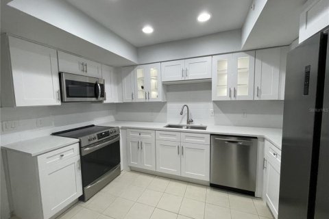 Touwnhouse à louer à Tampa, Floride: 3 chambres, 170.29 m2 № 2339738 - photo 23