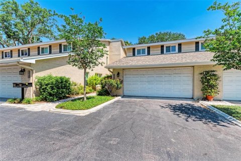 Touwnhouse à louer à Tampa, Floride: 3 chambres, 170.29 m2 № 2339738 - photo 2