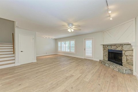 Touwnhouse à louer à Tampa, Floride: 3 chambres, 170.29 m2 № 2339738 - photo 15