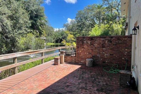Touwnhouse à louer à Tampa, Floride: 3 chambres, 170.29 m2 № 2339738 - photo 5