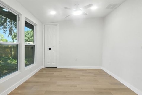 Casa en venta en Tampa, Florida, 3 dormitorios, 149.02 m2 № 1915066 - foto 18
