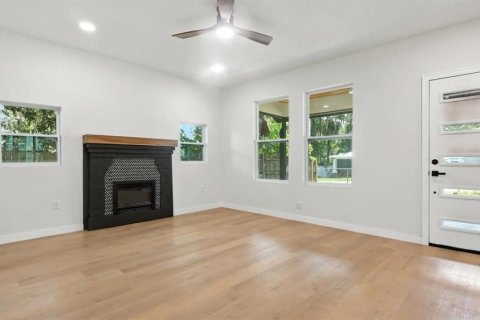 Casa en venta en Tampa, Florida, 3 dormitorios, 149.02 m2 № 1915066 - foto 7