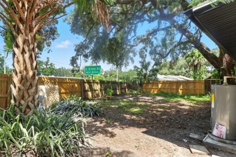Casa en venta en Tampa, Florida, 3 dormitorios, 149.02 m2 № 1915066 - foto 26