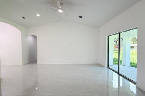 Villa ou maison à louer à Tampa, Floride: 3 chambres, 178.37 m2 № 2351451 - photo 14