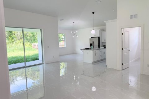 Villa ou maison à louer à Tampa, Floride: 3 chambres, 178.37 m2 № 2351451 - photo 13