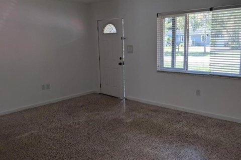Villa ou maison à louer à Sarasota, Floride: 3 chambres, 148.74 m2 № 2411431 - photo 7