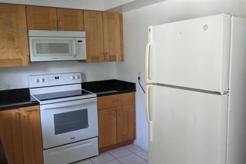 Villa ou maison à louer à Sarasota, Floride: 3 chambres, 148.74 m2 № 2411431 - photo 12