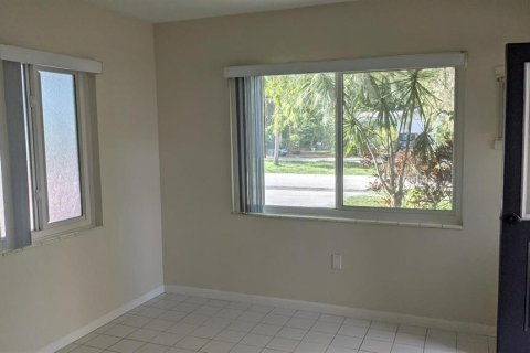 Villa ou maison à louer à Sarasota, Floride: 3 chambres, 148.74 m2 № 2411431 - photo 15