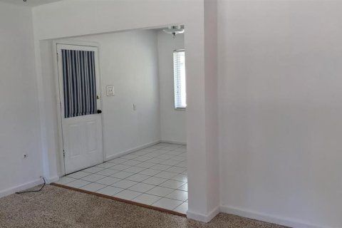 Villa ou maison à louer à Sarasota, Floride: 3 chambres, 148.74 m2 № 2411431 - photo 5