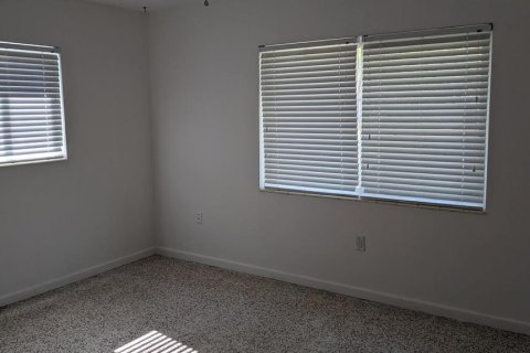 Villa ou maison à louer à Sarasota, Floride: 3 chambres, 148.74 m2 № 2411431 - photo 9