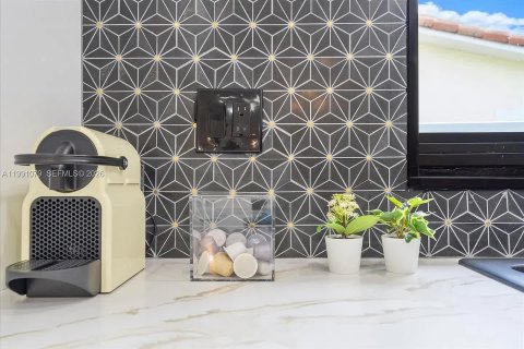 Villa ou maison à vendre à Dania Beach, Floride: 2 chambres, 125.05 m2 № 2062640 - photo 18