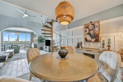 Copropriété à louer à Bradenton, Floride: 3 chambres, 184.69 m2 № 2214523 - photo 9