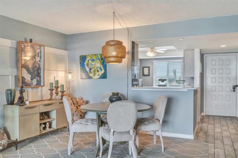 Copropriété à louer à Bradenton, Floride: 3 chambres, 184.69 m2 № 2214523 - photo 5