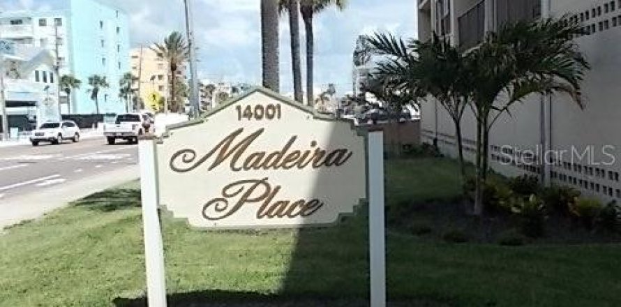 Condominio en Madeira Beach, Florida, 1 dormitorio  № 1816721