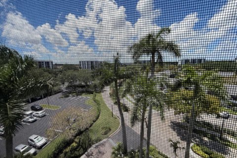 Copropriété à vendre à Boca Raton, Floride: 2 chambres, 97.55 m2 № 2247757 - photo 15