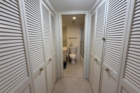 Copropriété à vendre à Boca Raton, Floride: 2 chambres, 97.55 m2 № 2247757 - photo 12